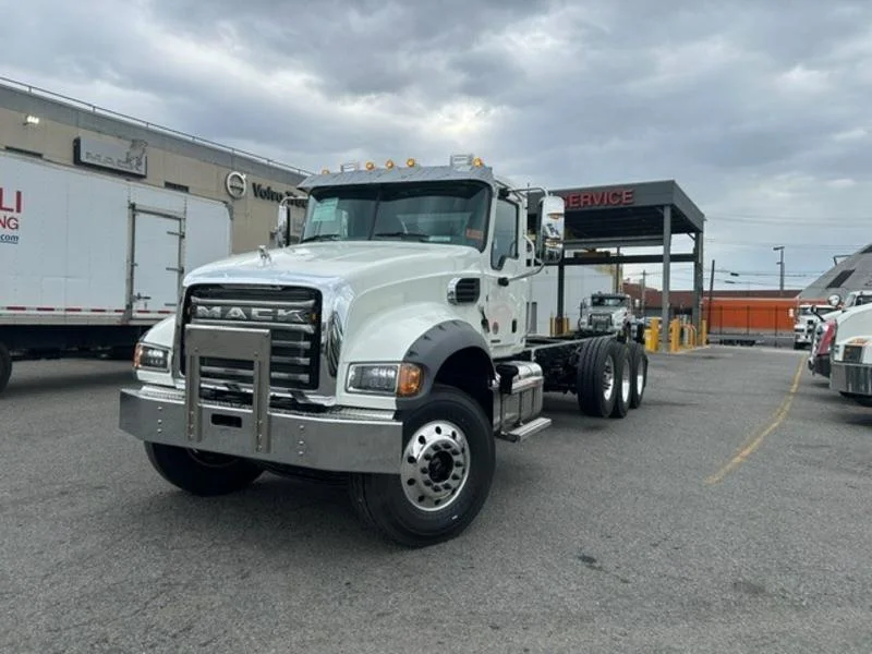 2027 Mack Granite in Bronx, NY