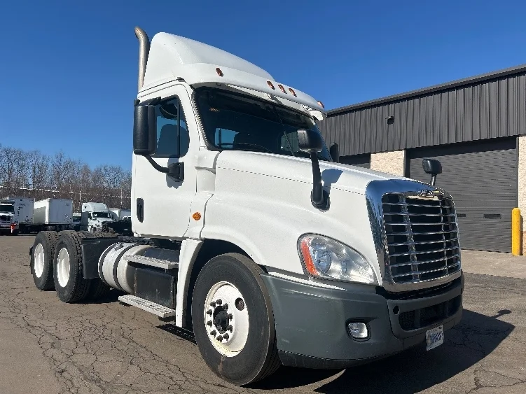 2019 Freightliner Cascadia in Jessup, PA