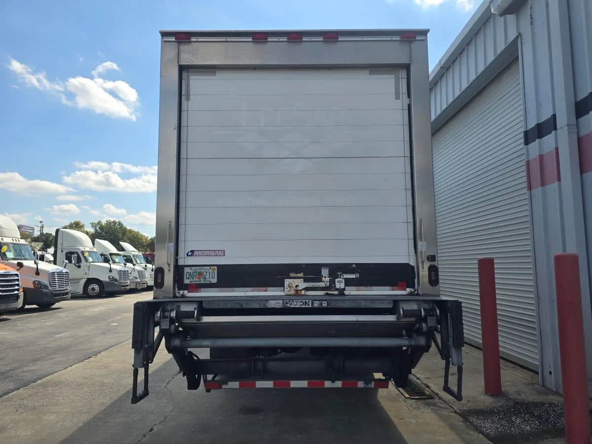 2022 International MV - image 5