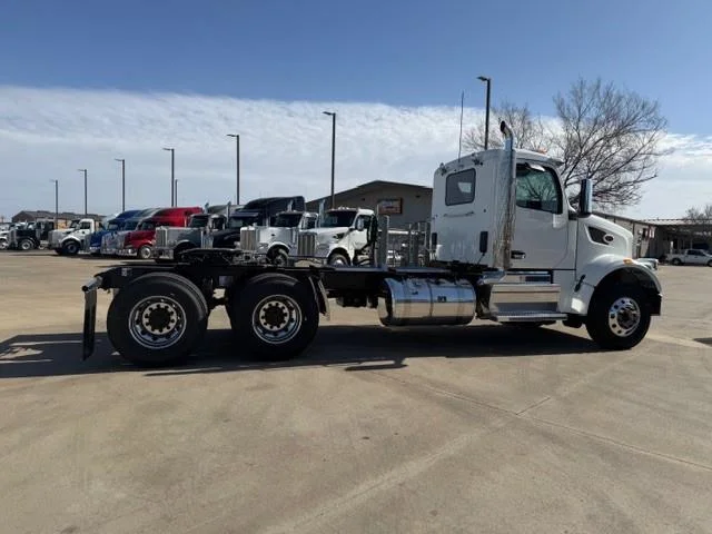 2027 Peterbilt 567 - image 9