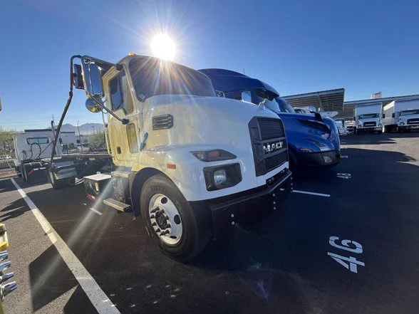 2021 Mack MD