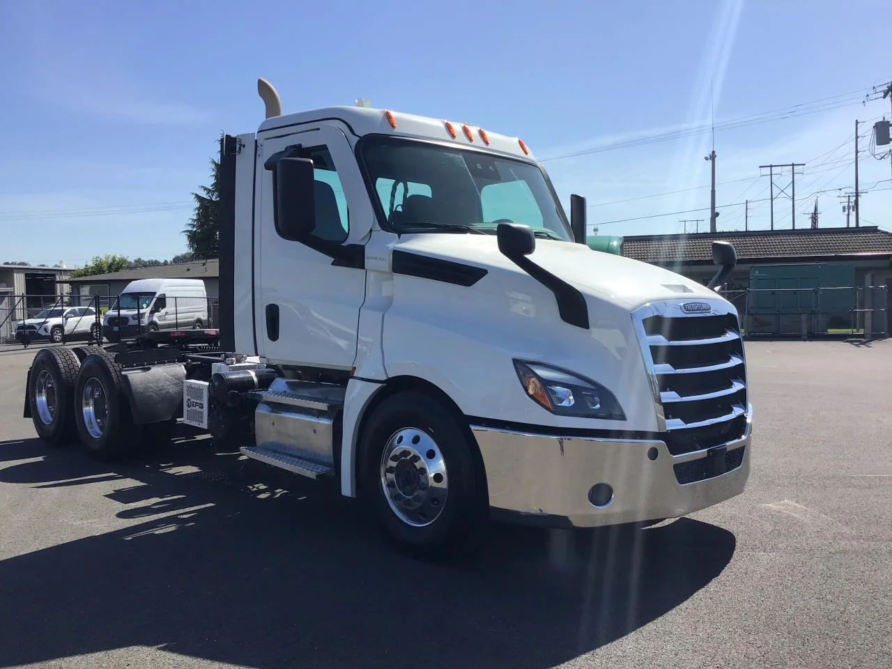 2022 Freightliner Cascadia in Pacific, WA — photo 3