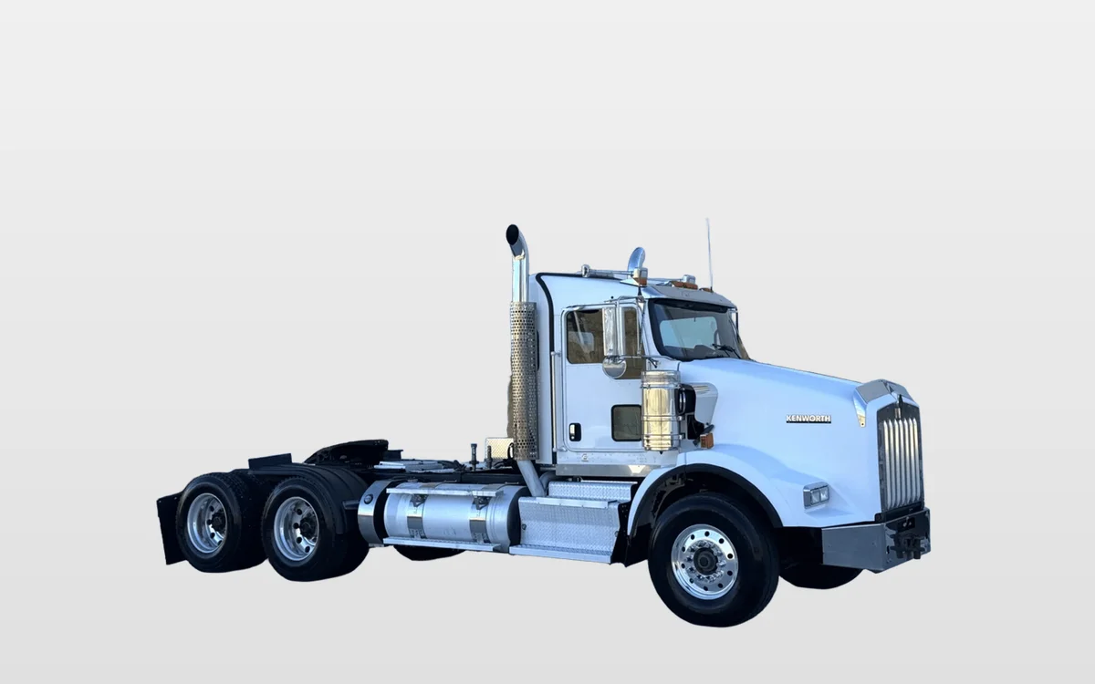 2012 Kenworth T800 - image 1