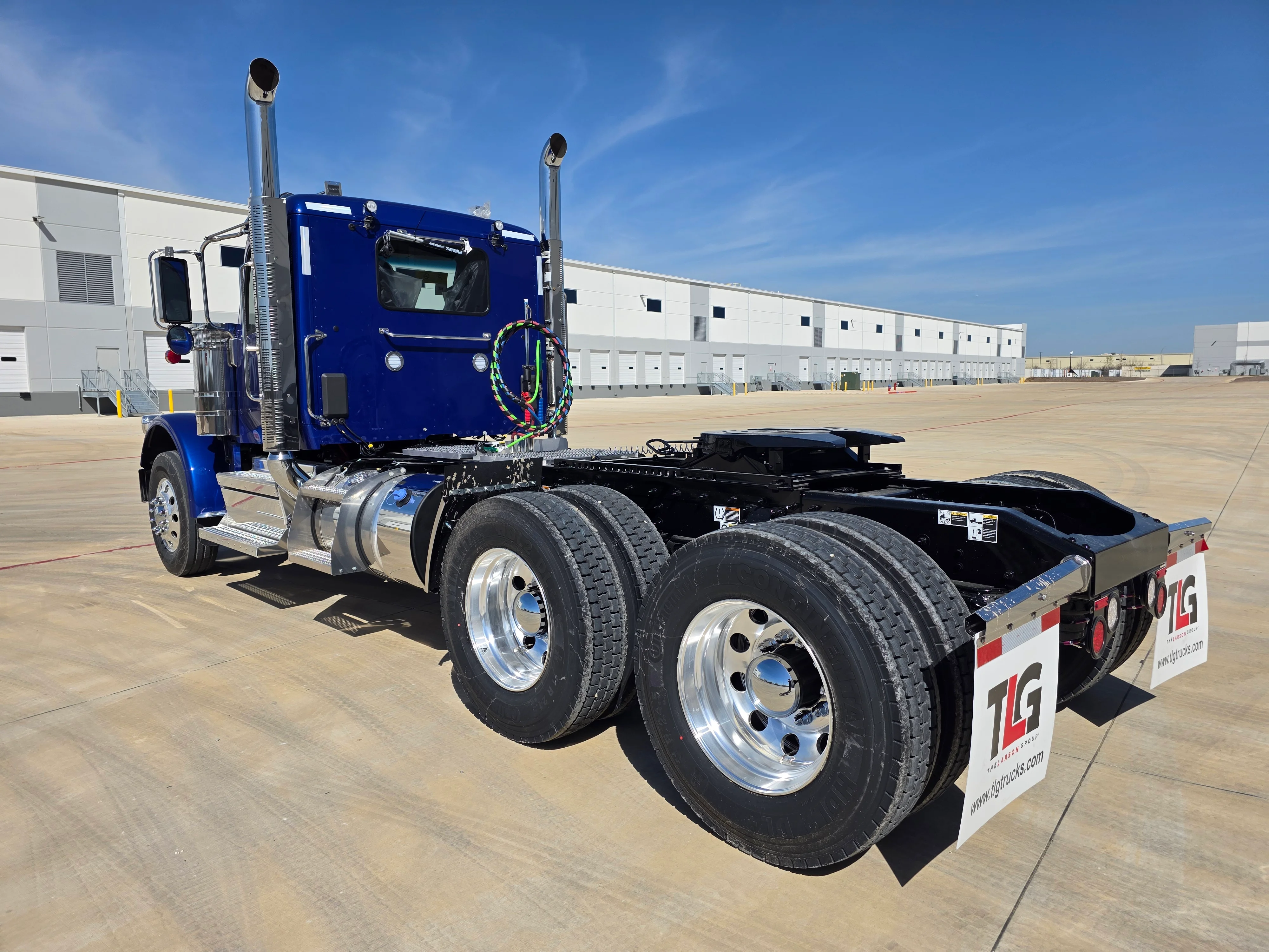 2027 Peterbilt 589 in Dunn, NC — photo 3