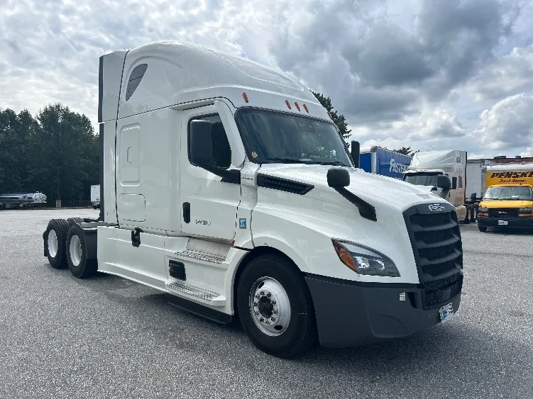 2021 Freightliner Cascadia in Greensboro, NC
