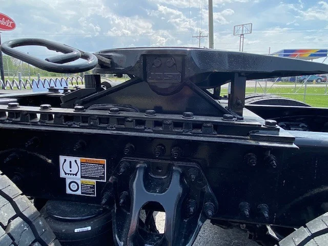 2027 Peterbilt 589 in Lima, OH — photo 8