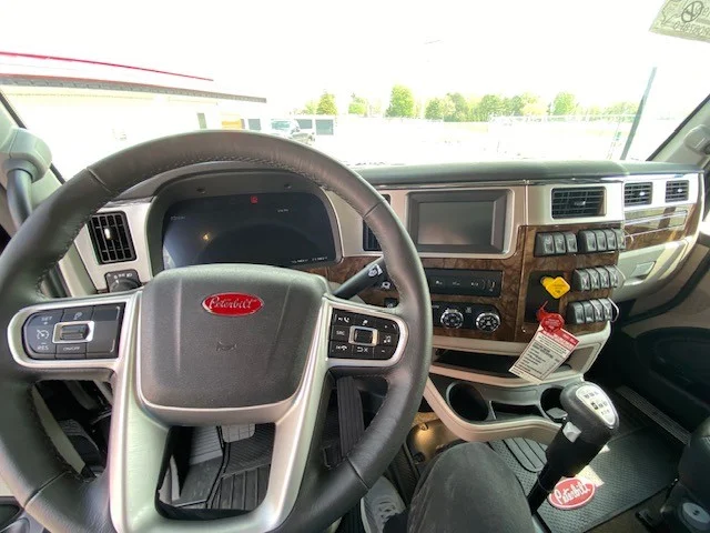 2027 Peterbilt 589 in Lima, OH — photo 20
