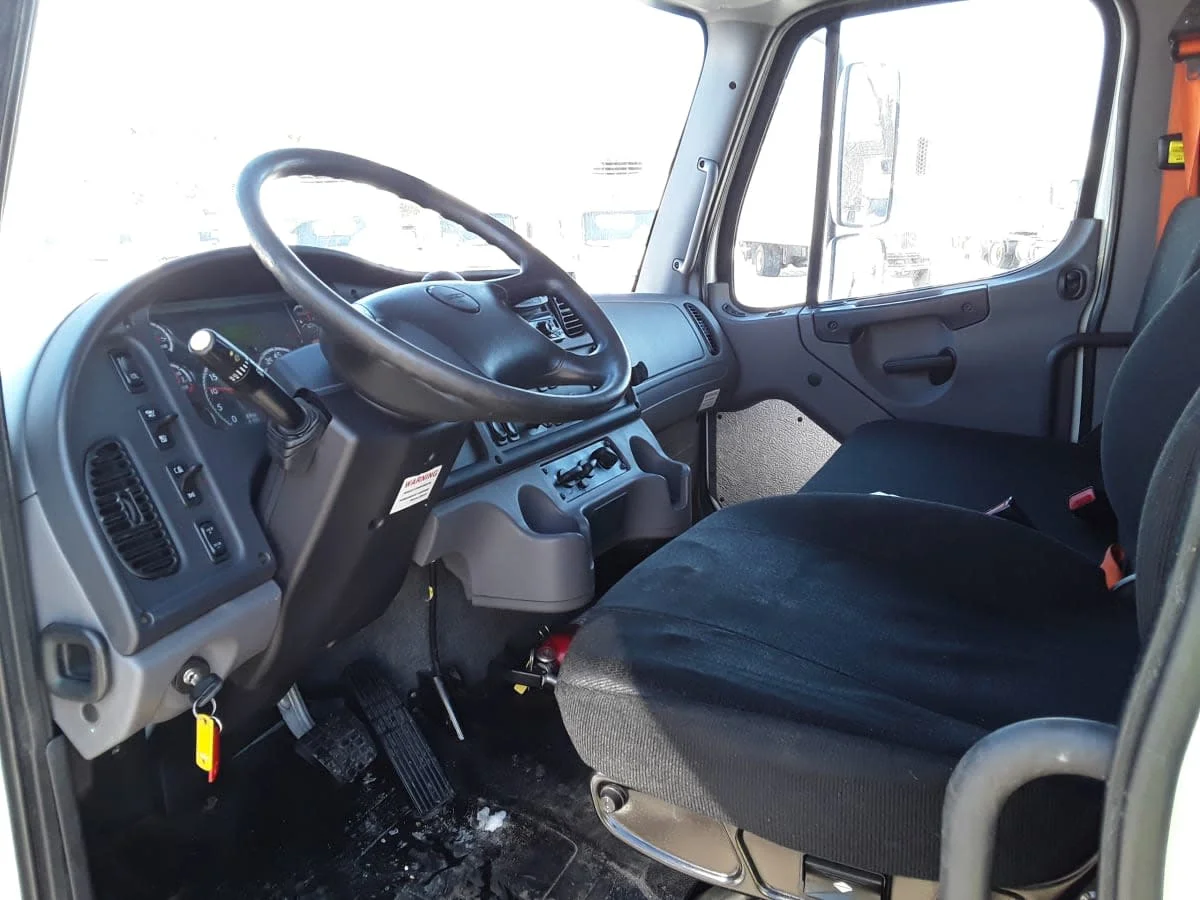 2019 Freightliner M2 106 in Salisbury, MA — photo 7