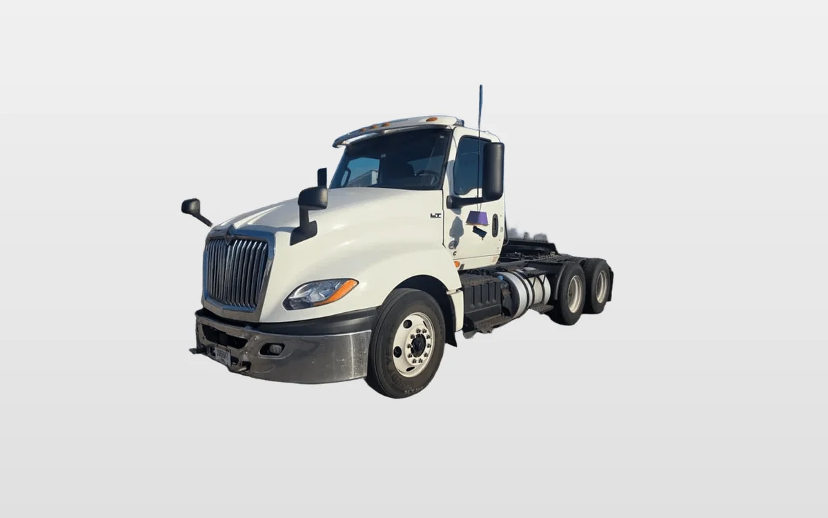 2020 International - image 1