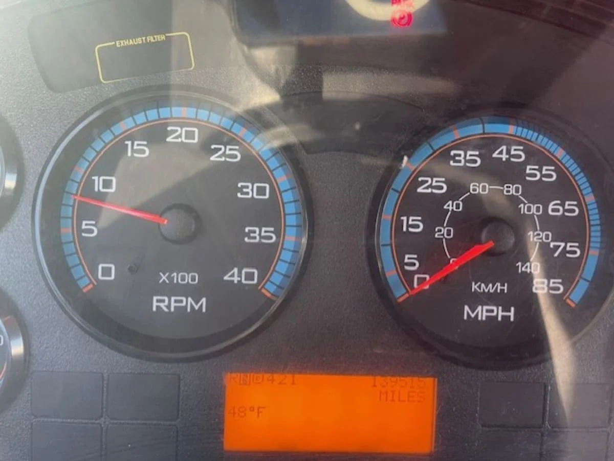 2019 International 4300 in Farmingdale, NY — photo 11