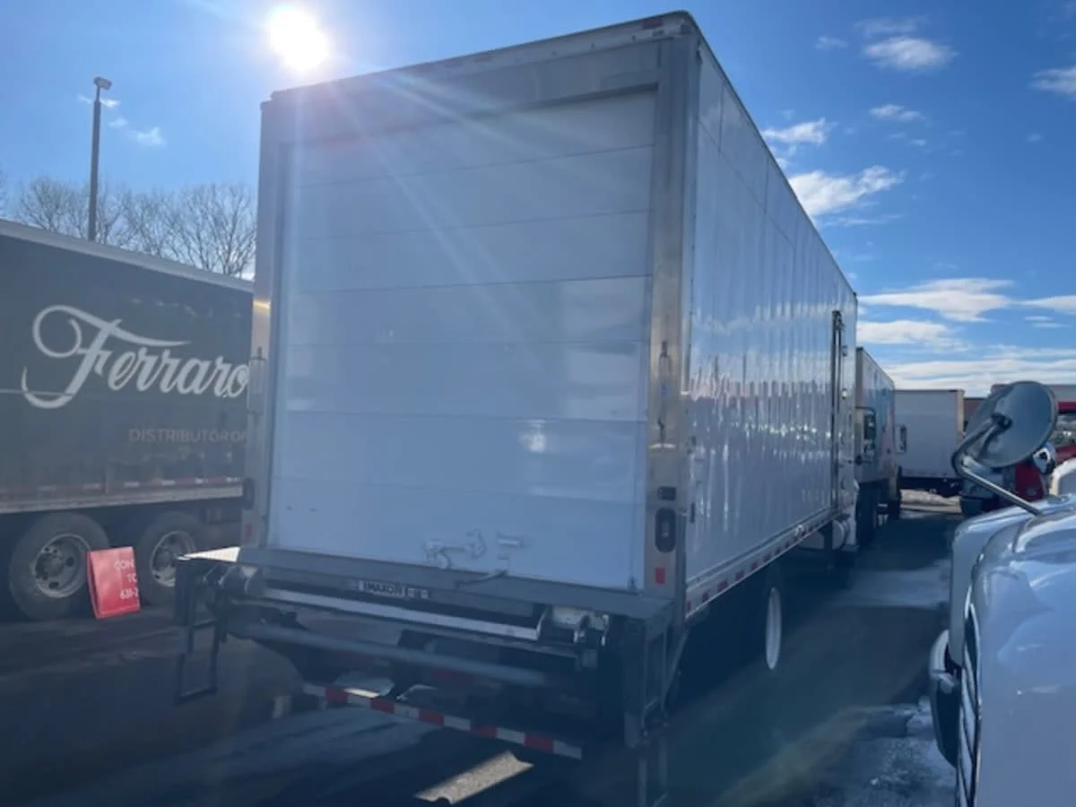 2019 International 4300 - image 4