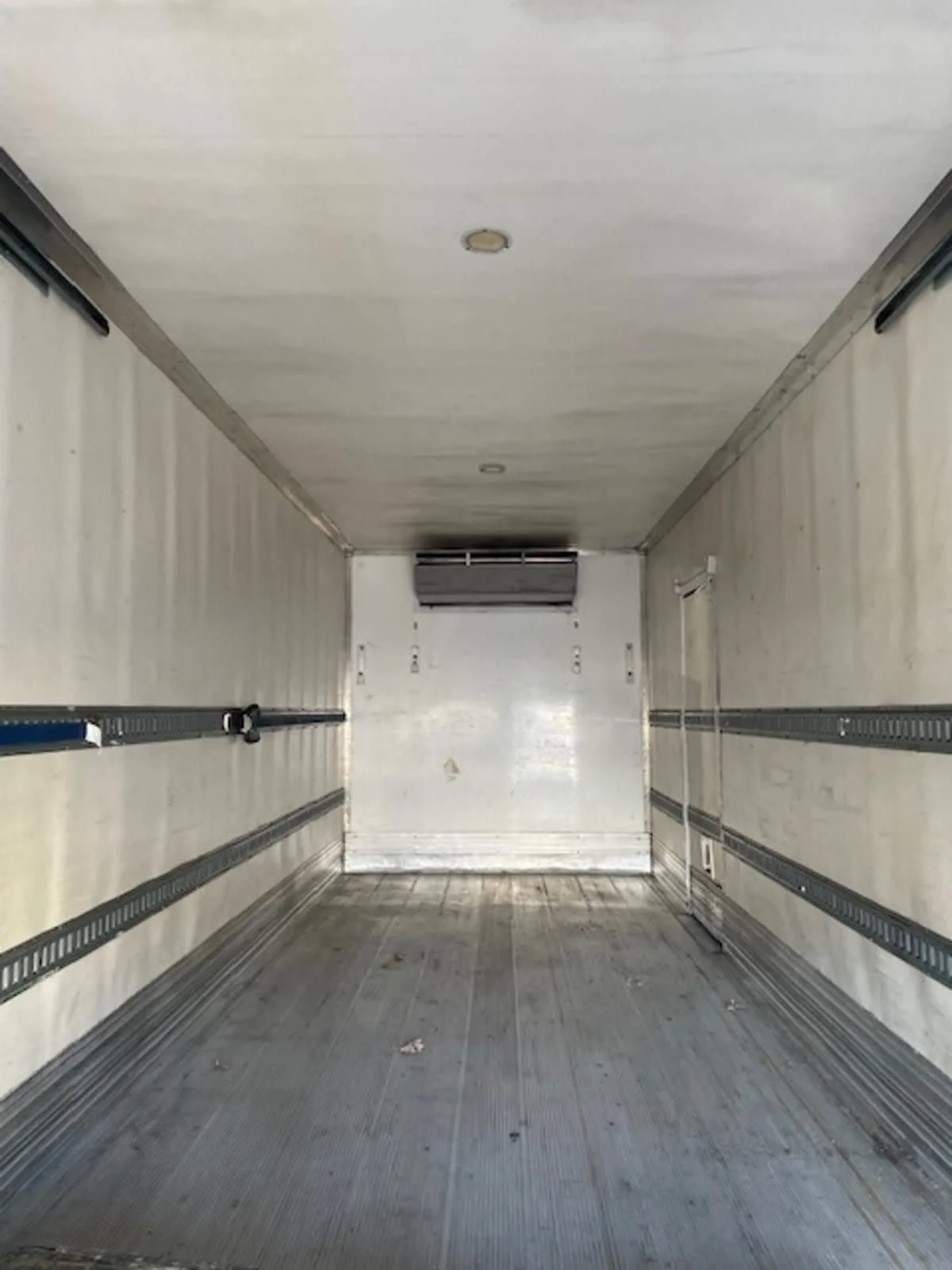 2019 International 4300 in Farmingdale, NY — photo 9