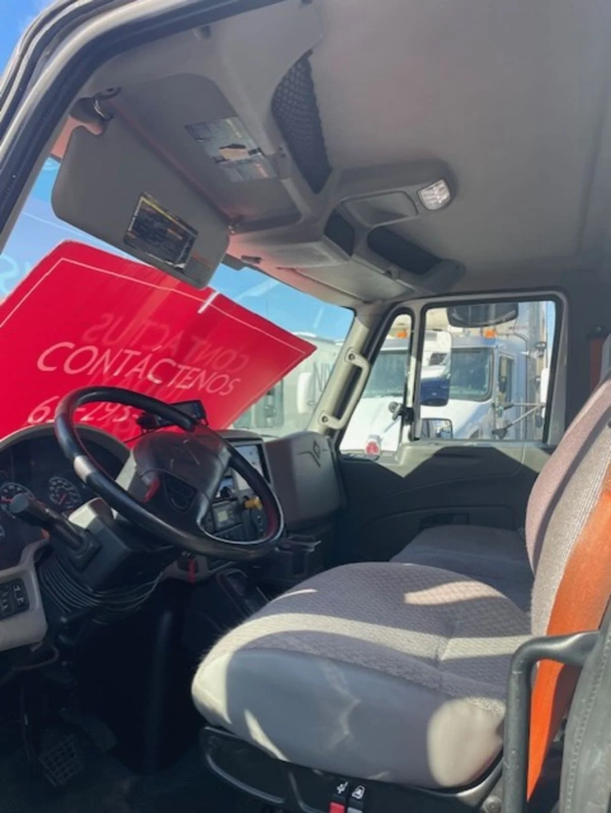 2019 International 4300 in Farmingdale, NY — photo 8