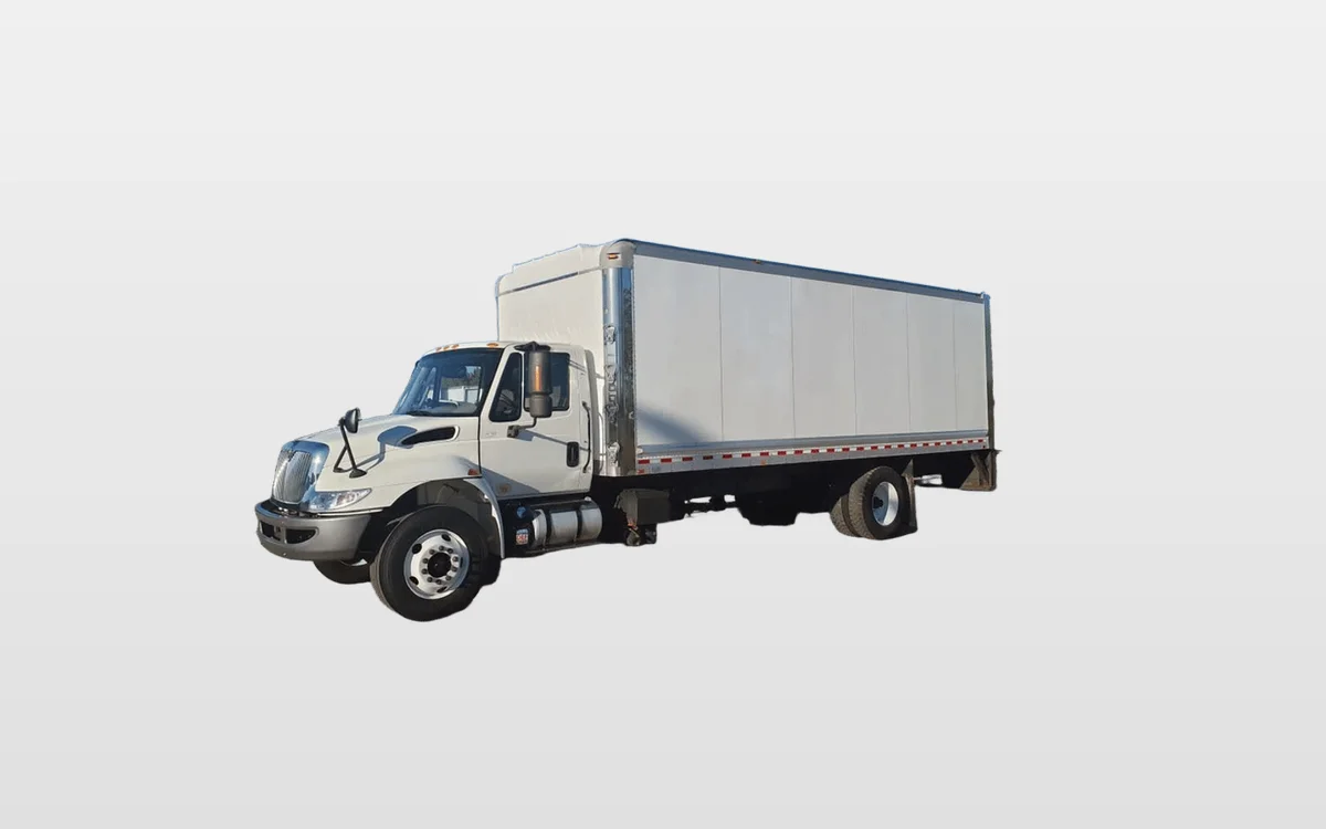 2017 International 4300 - image 1