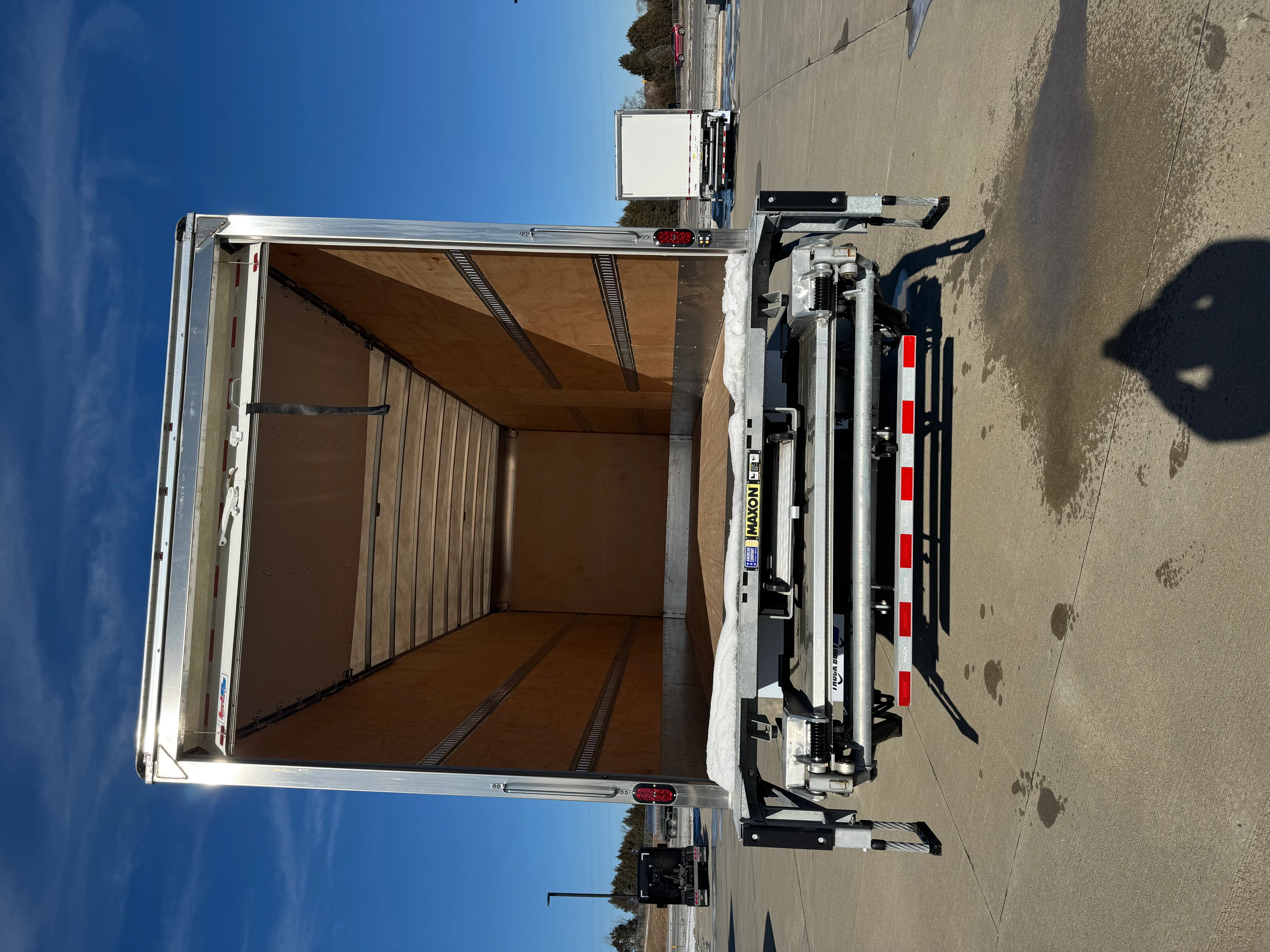 2025 Peterbilt 536 in Des Moines, IA — photo 6