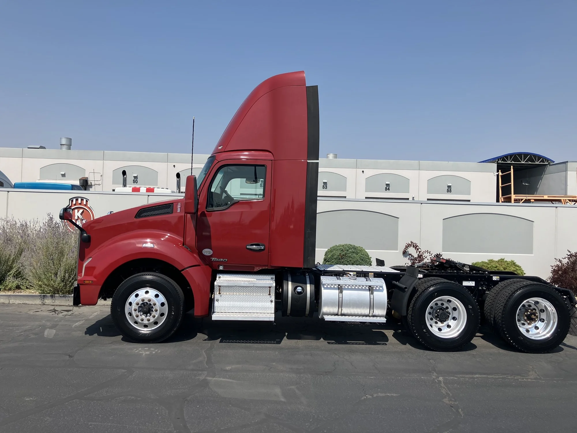 2022 Kenworth T880