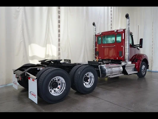 2027 Kenworth T880 in Greensboro, NC — photo 7