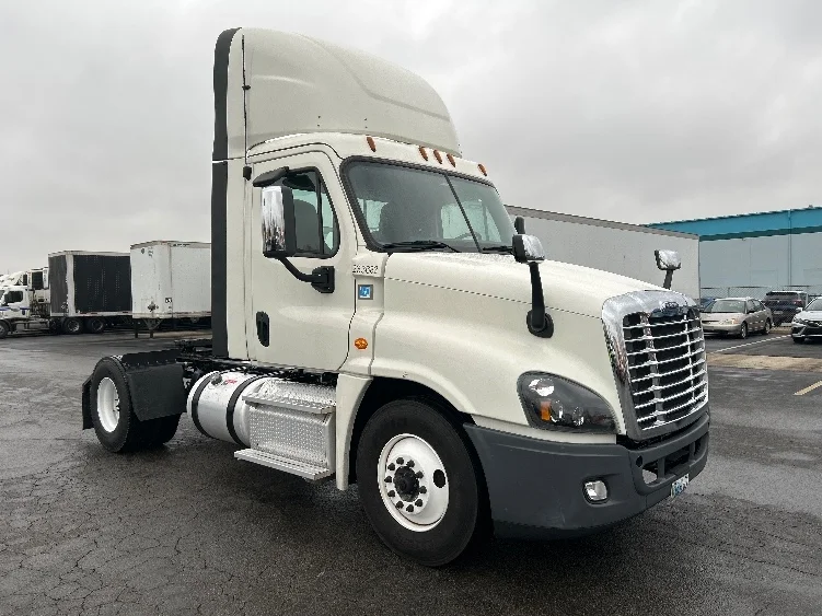 2019 Freightliner Cascadia in Obetz, OH