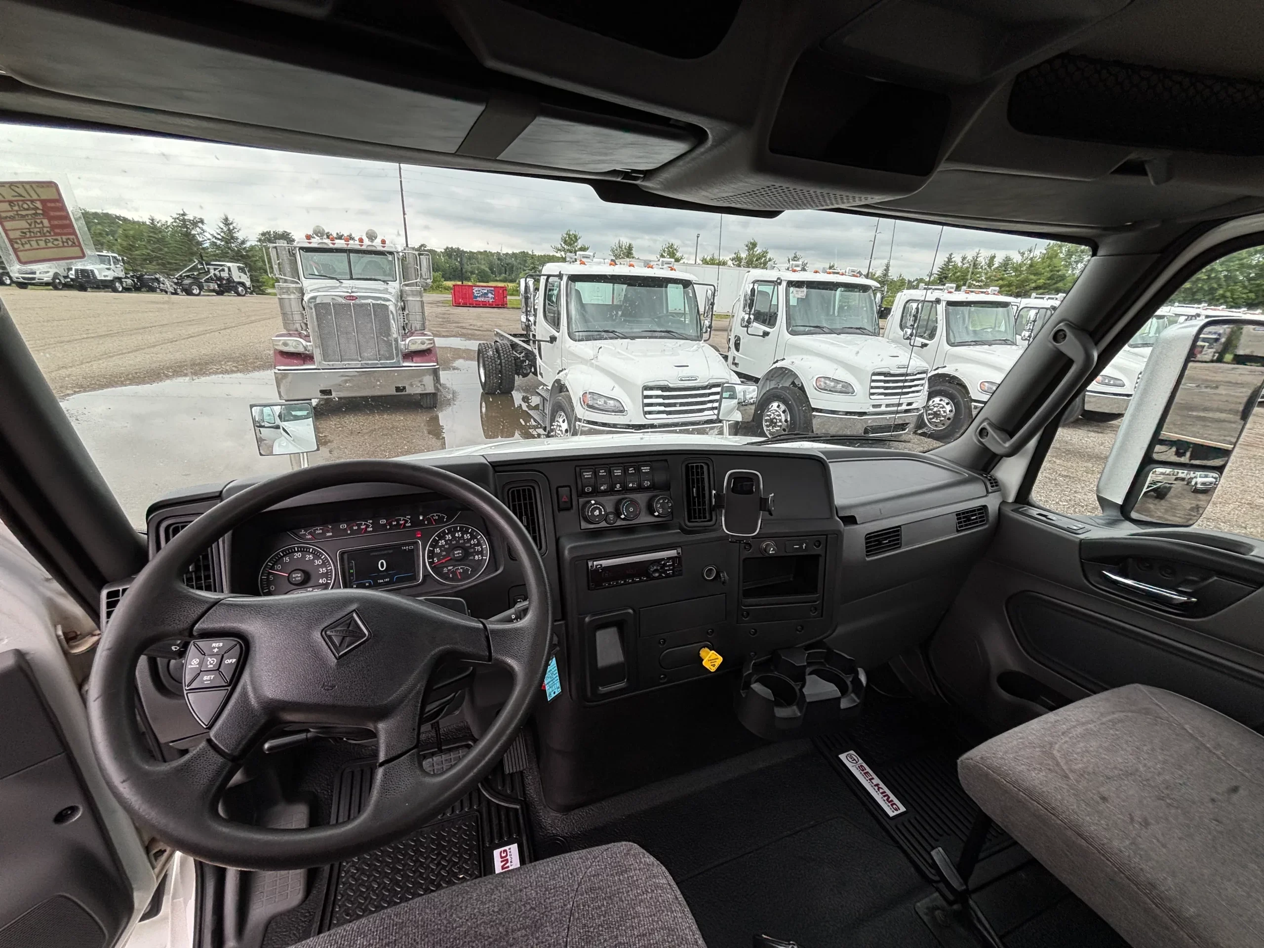 2019 International MV — photo 6