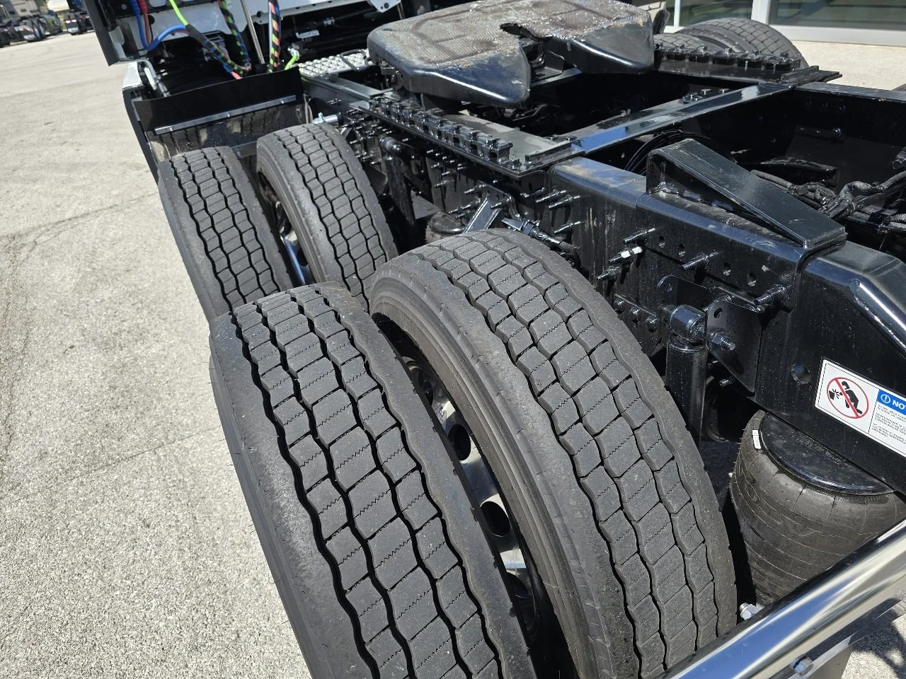 2026 Volvo in Toledo, OH — photo 4