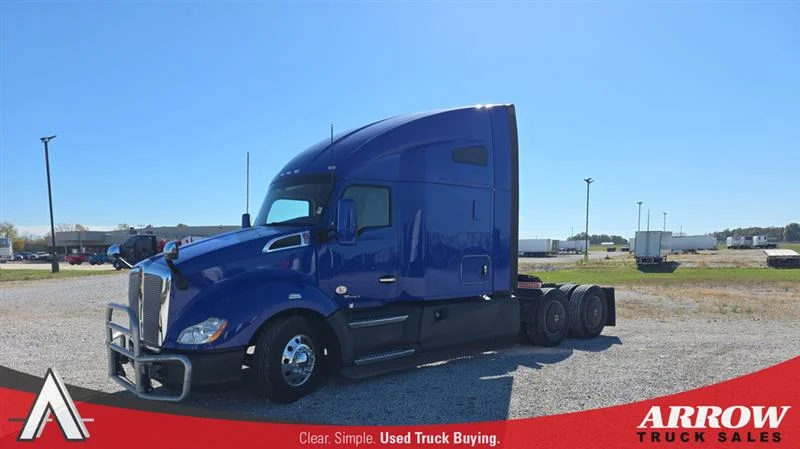 2021 Kenworth T680 in Bolingbrook, IL