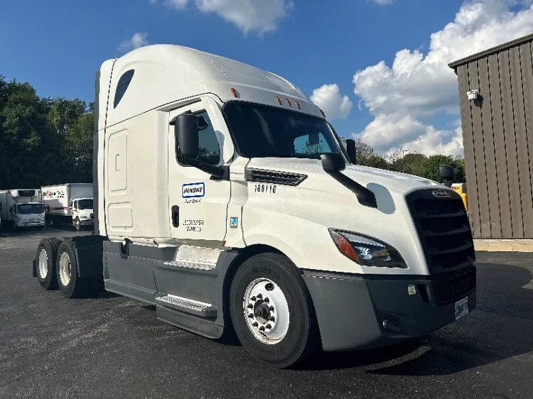 2023 Freightliner Cascadia in Mount Pleasant, PA