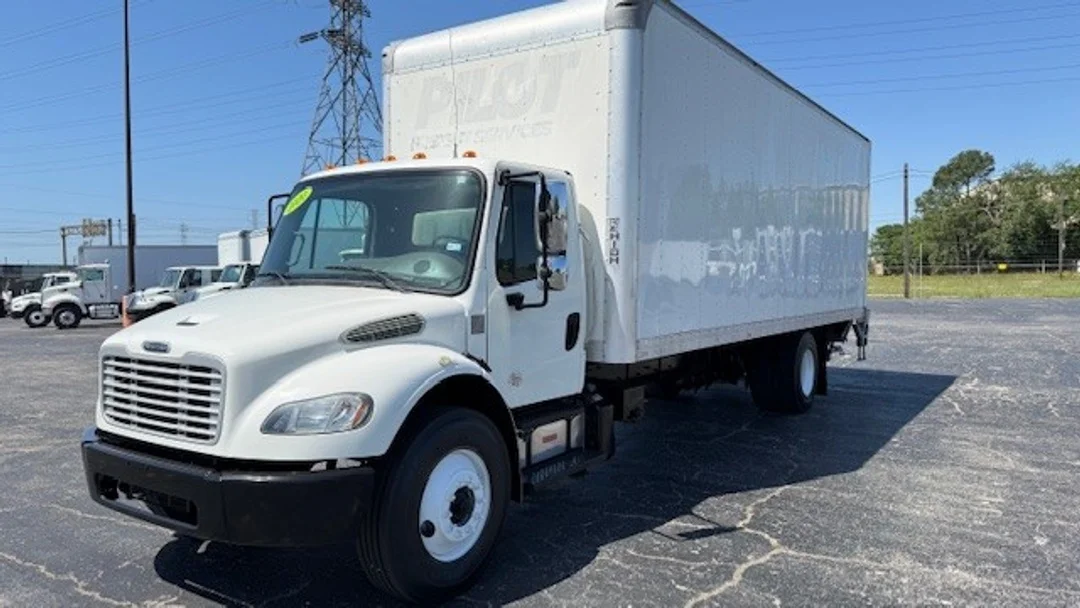 2020 Freightliner M2 106 - image 6