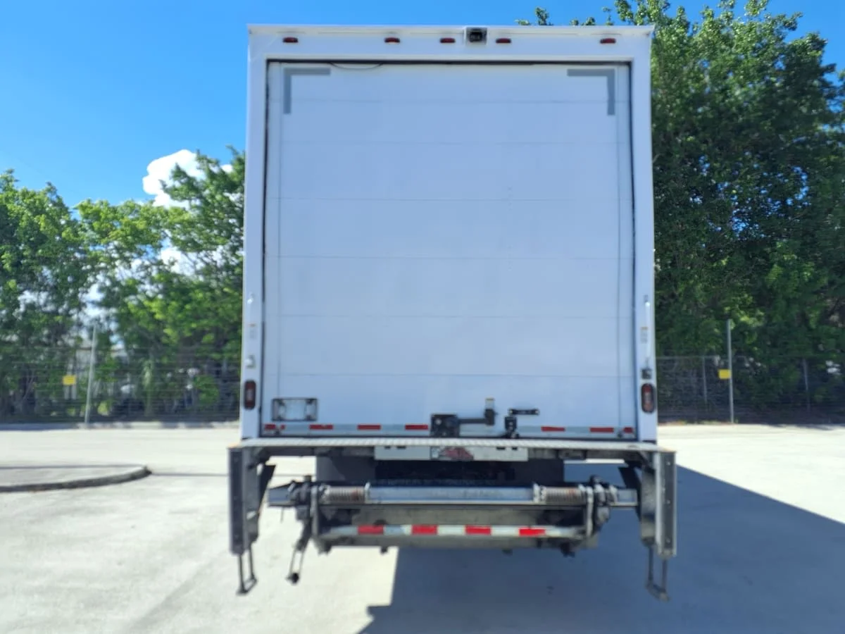 2019 Freightliner M2 106 in Davie, FL — photo 5