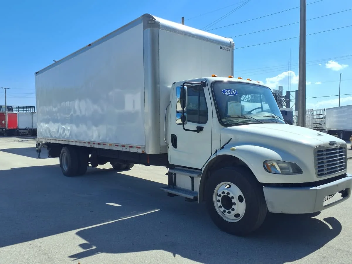 2019 Freightliner M2 106