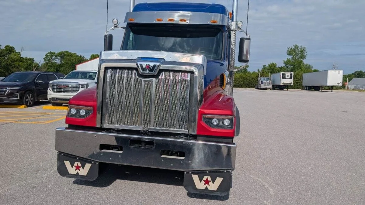 2025 Western Star 49X — photo 2