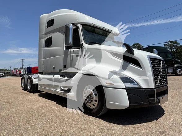 2020 Volvo VNL 760