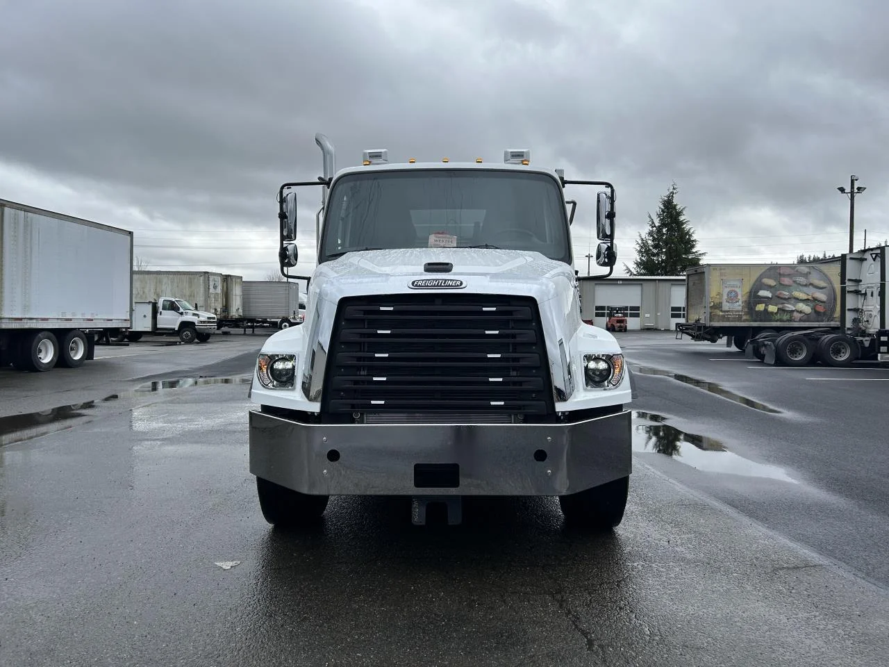 2025 Freightliner 114SD in Pacific, WA — photo 6