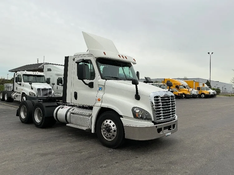 2019 Freightliner Cascadia in La Porte, IN