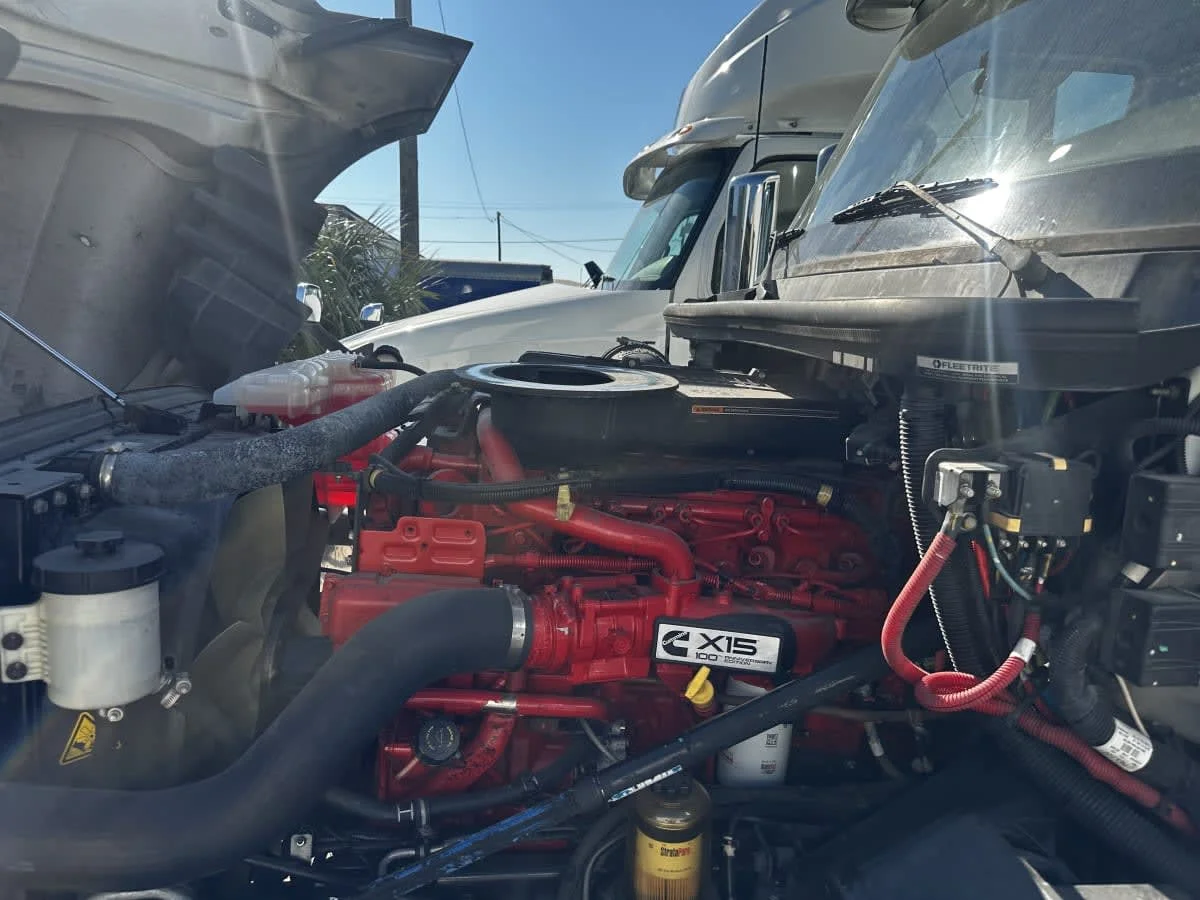 2020 International LT in Tampa, FL — photo 8