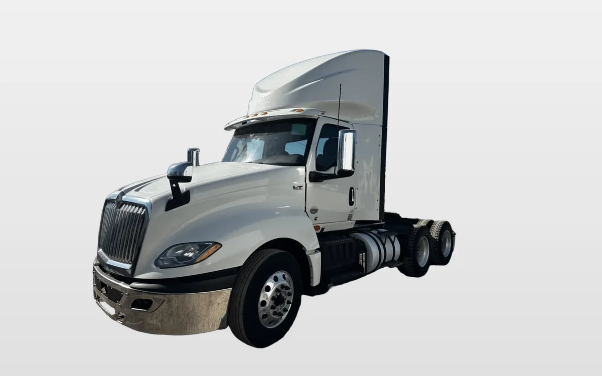 2020 International - image 1