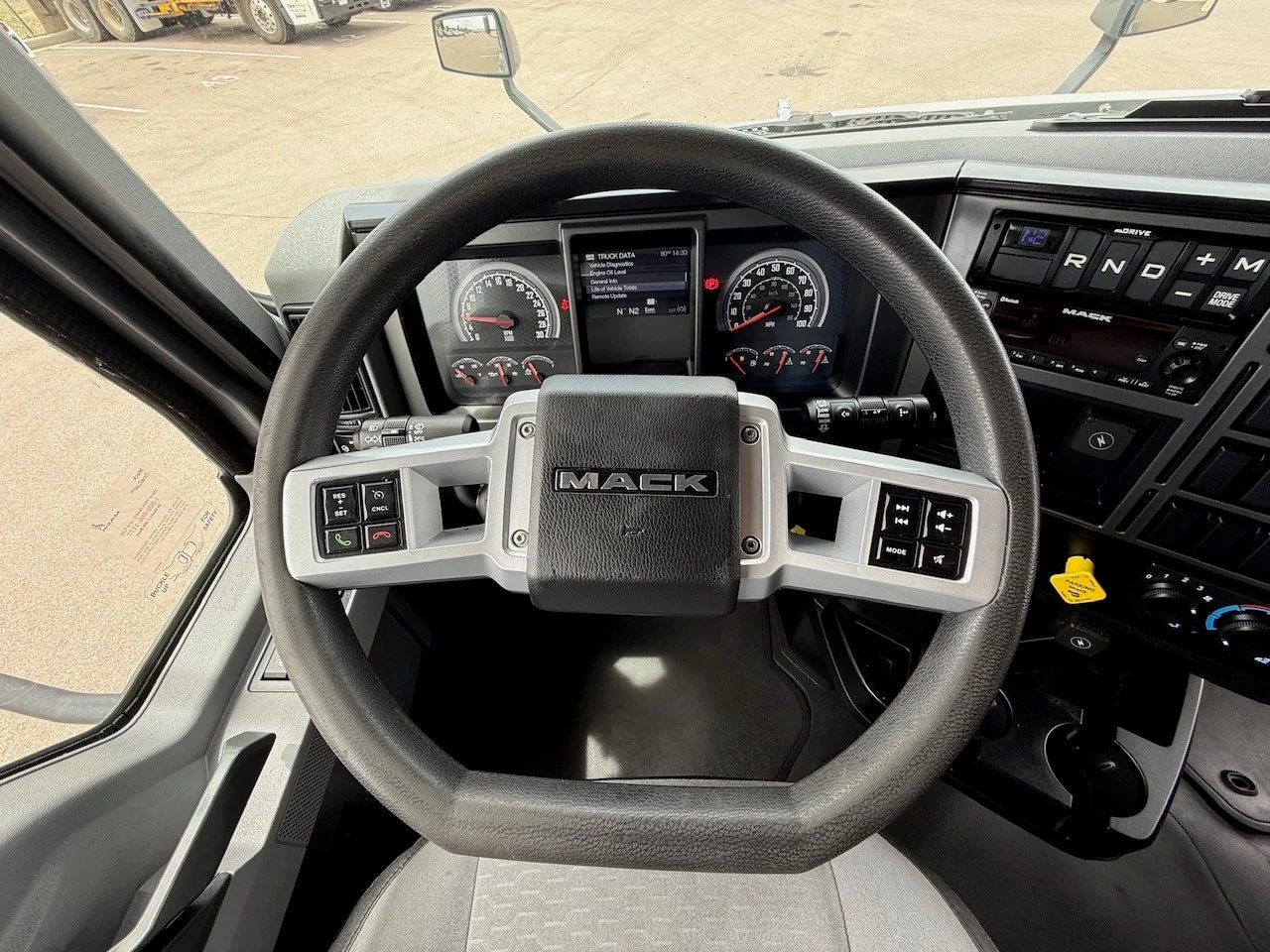 2024 Mack Anthem in Denver, CO — photo 14