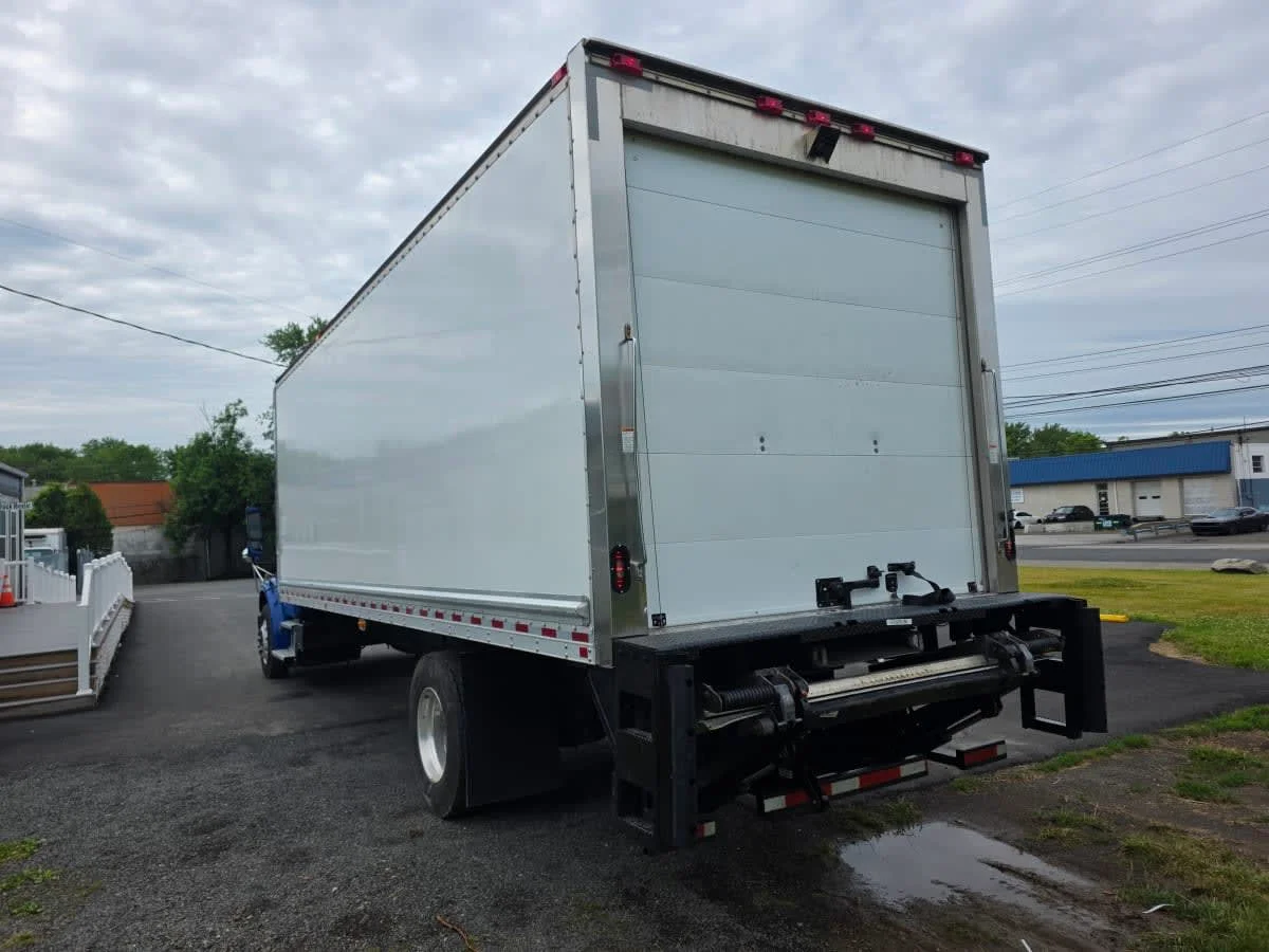 2019 Freightliner M2 106 in Bensalem, PA — photo 6