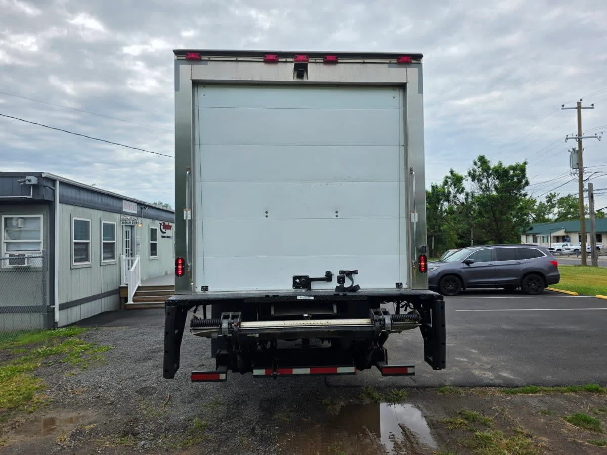2019 Freightliner M2 106 in Bensalem, PA — photo 5