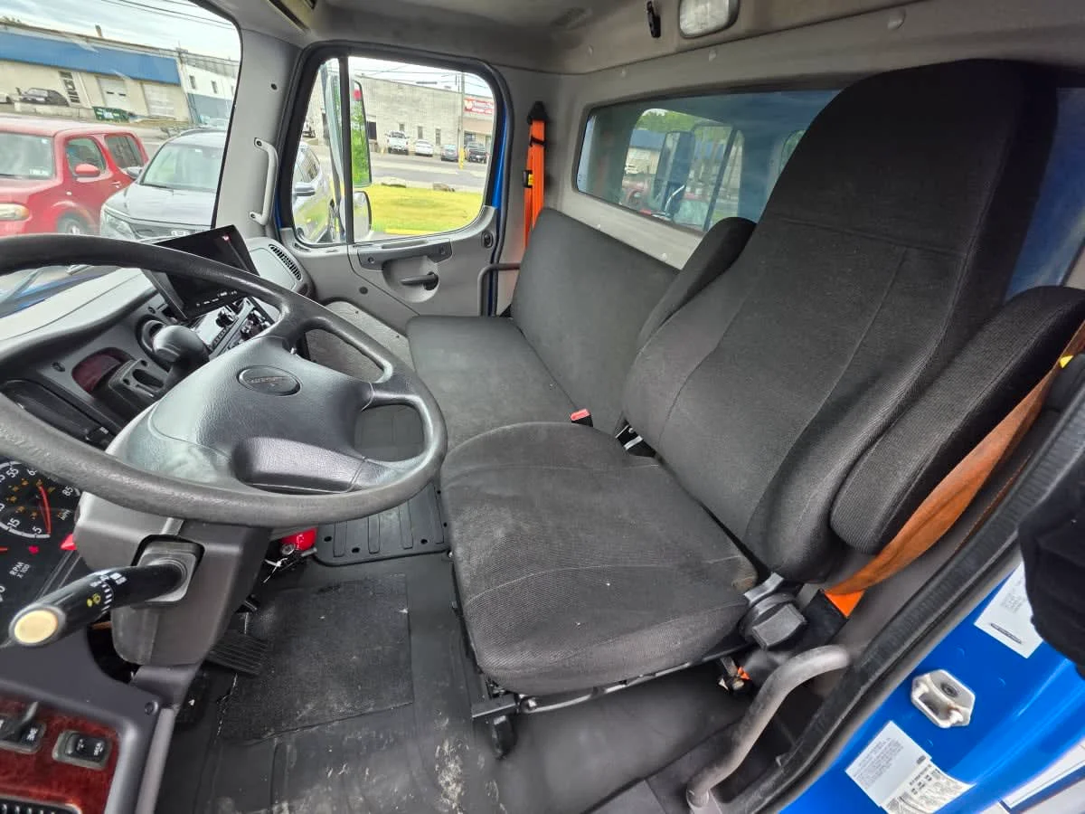 2019 Freightliner M2 106 in Bensalem, PA — photo 8