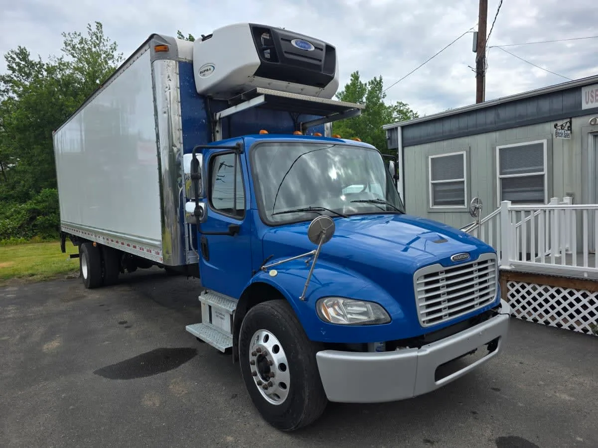 2019 Freightliner M2 106 in Bensalem, PA — photo 3
