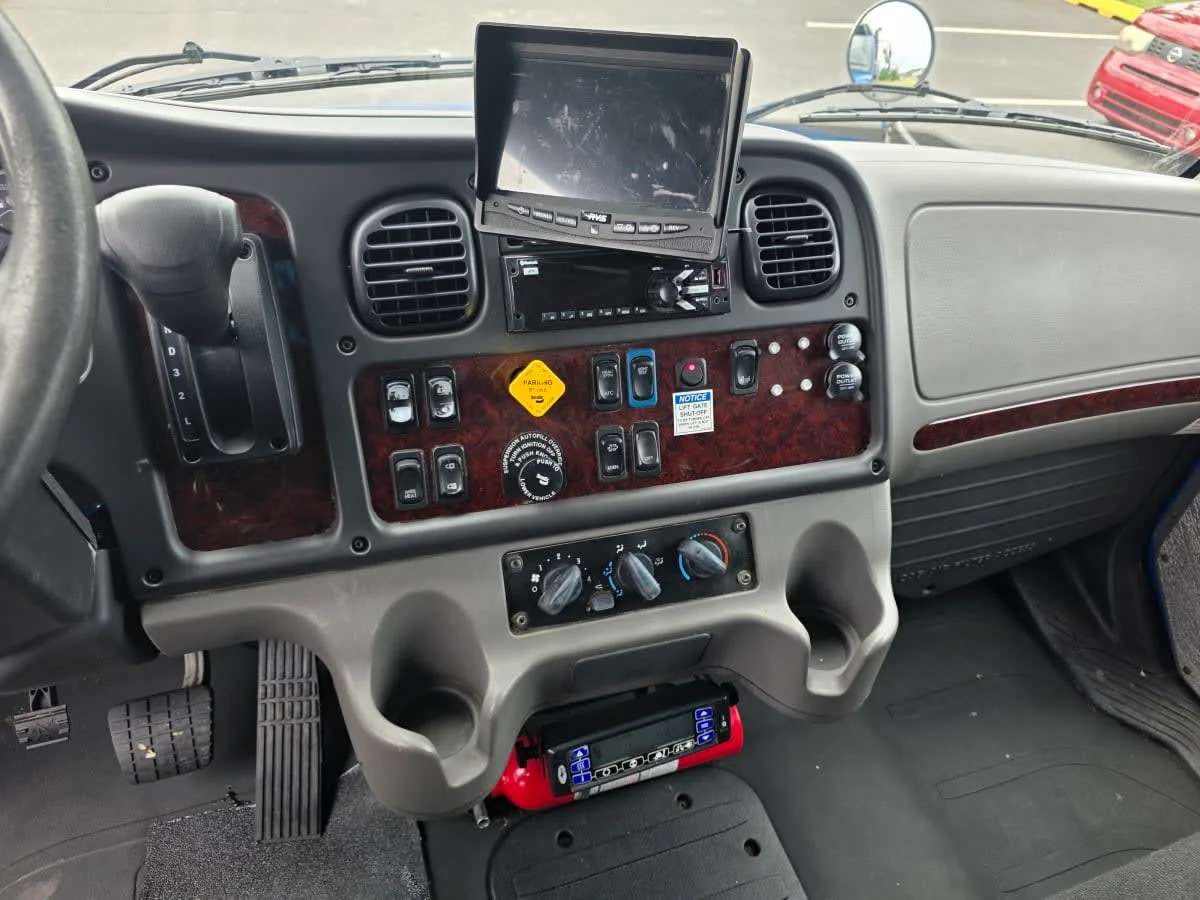 2019 Freightliner M2 106 in Bensalem, PA — photo 11