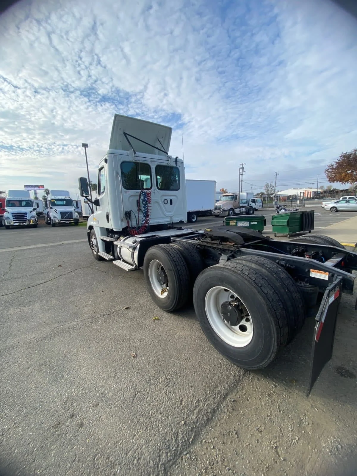 2019 Freightliner Cascadia in West Sacramento, CA — photo 6