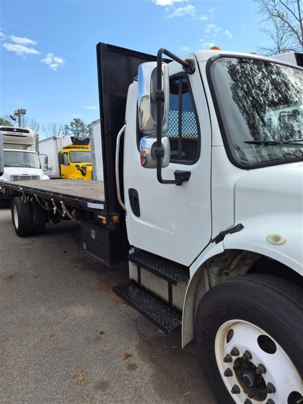 2014 Freightliner M2 106 in Ashland, VA — photo 3