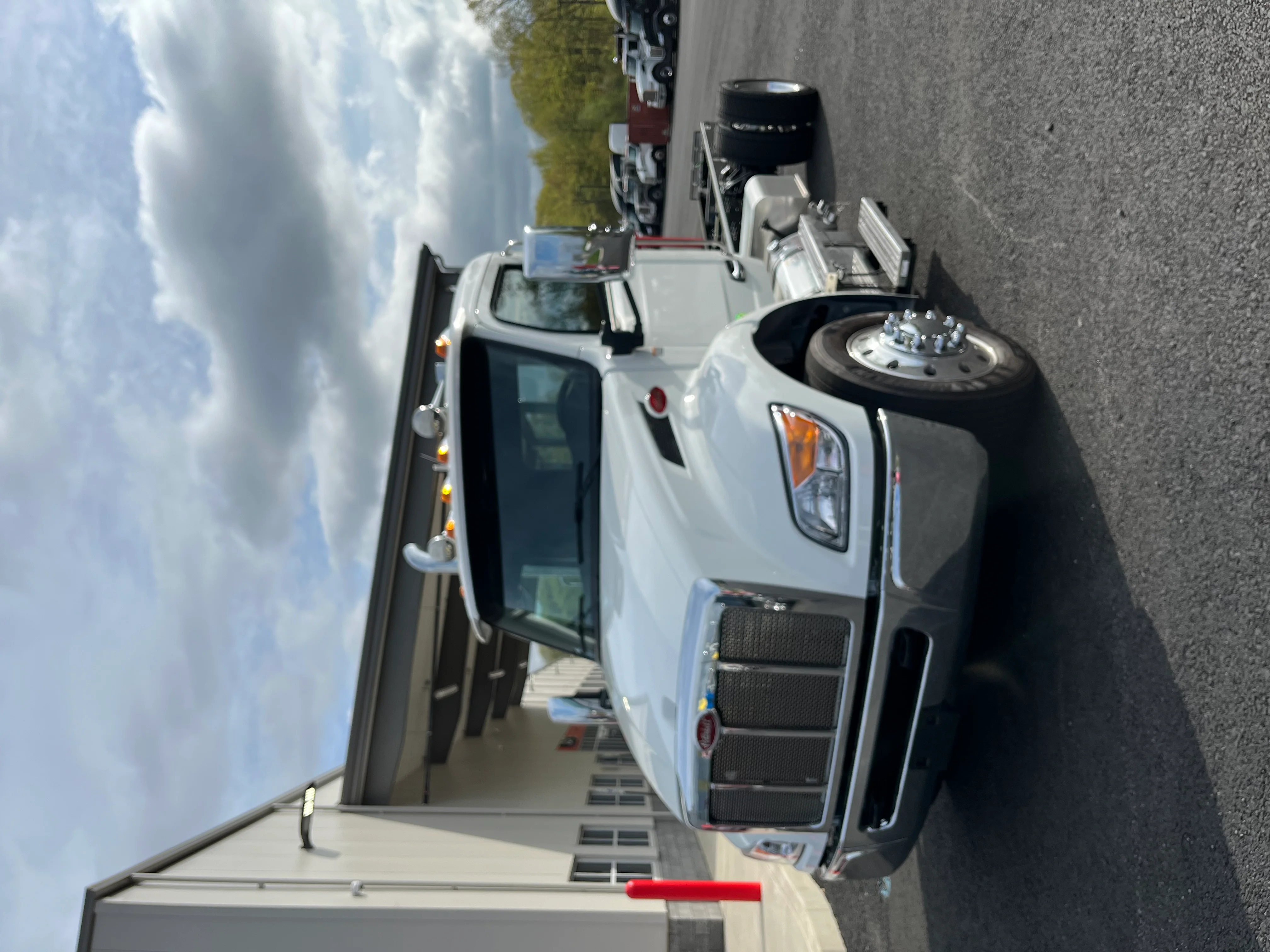 2025 Peterbilt 537 in SCRANTON, PA