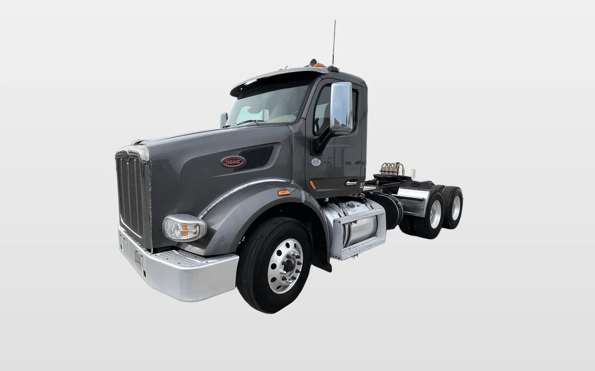 2019 Peterbilt - image 1