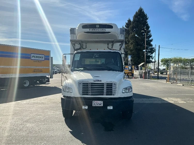 2020 Freightliner M2 106 in West Sacramento, CA — photo 2