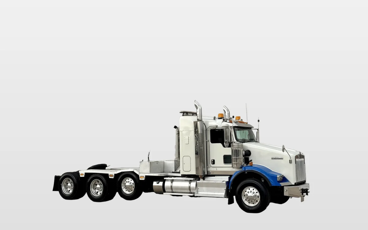 2016 Kenworth T800 - image 1