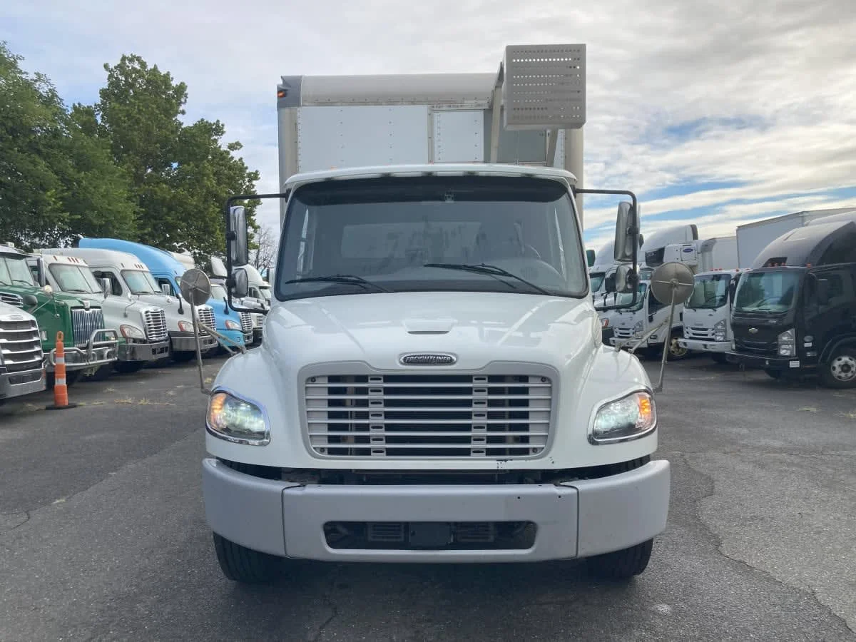 2020 Freightliner M2 106 - image 2