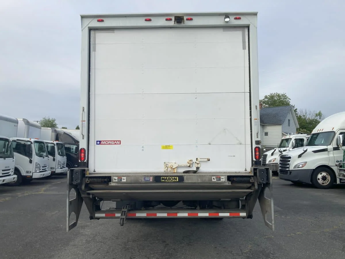 2020 Freightliner M2 106 - image 5