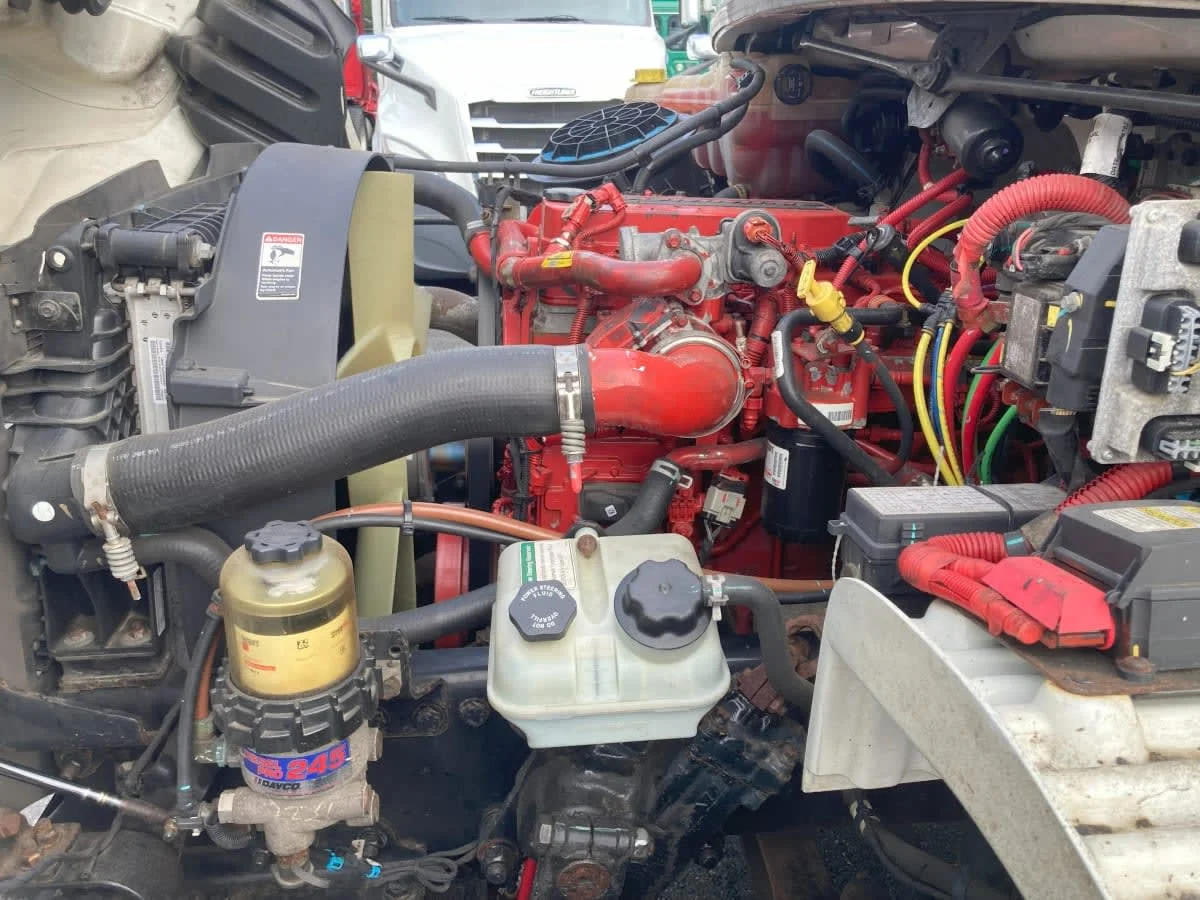 2020 Freightliner M2 106 - image 9